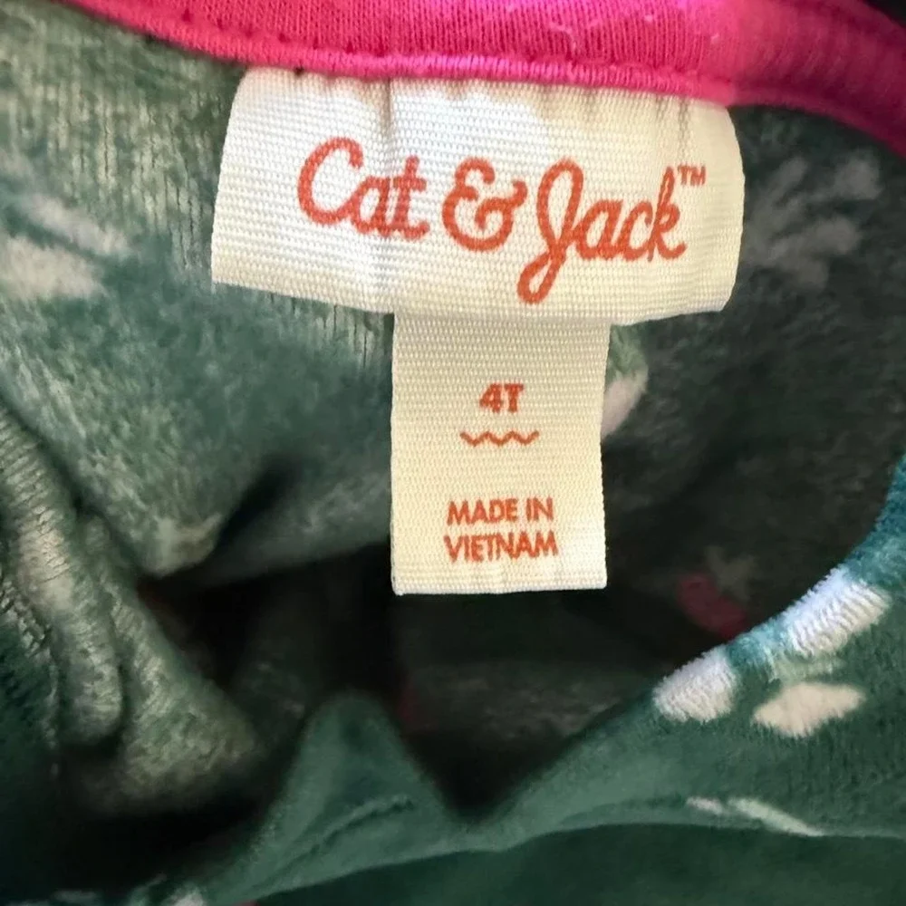 Cat & Jack 4T girls set bundle.